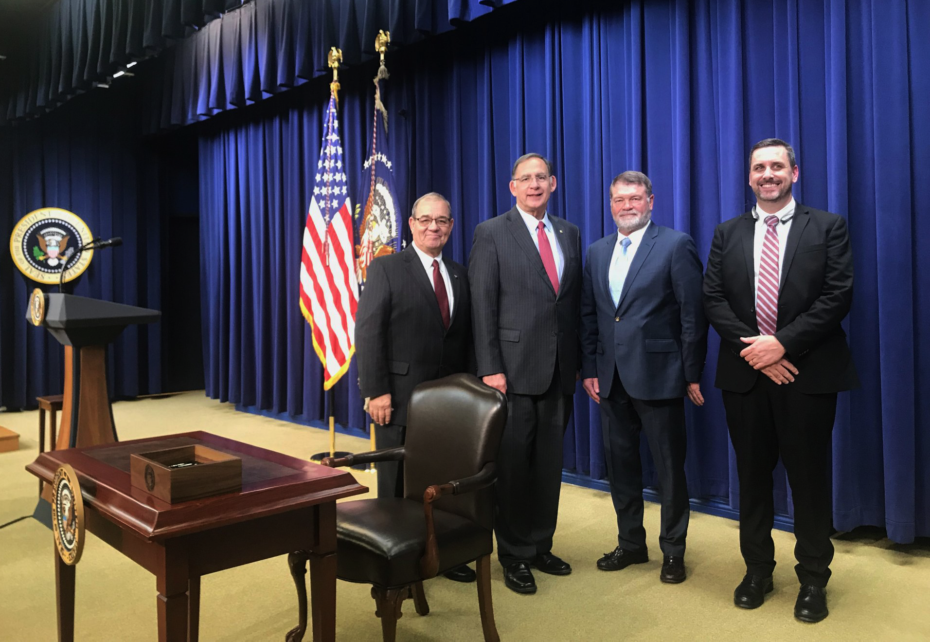 Senator Boozman, along with Arkansas Farm Bureau representatives President Randy Veach, Board Member Terry Dabbs and Director of Government Affairs Matt King, attended the 2018 Farm Bill signing ceremony at the White House